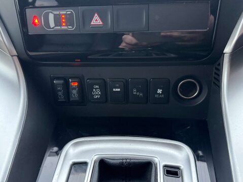 Mitsubishi Shogun Sport 2.4 Shogun Sport DI-D 4 Automatic 4WD 5dr - NATIONAL DELIVERY* 38