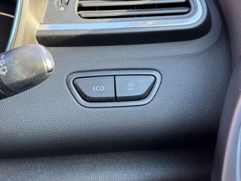 Renault Kadjar 1.5 Kadjar Signature Nav dCi Automatic 5dr - NATIONAL DELIVERY* 32