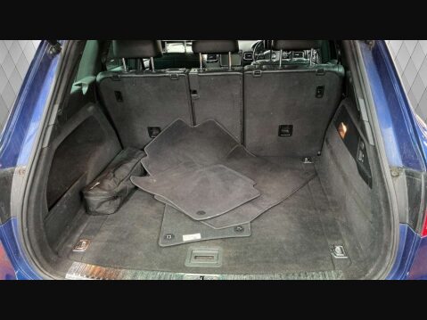 Volkswagen Touareg 3.0 Touareg V6 R-Line TDI BlueMotion Technology Automatic 4WD 5dr - NATIONA 16