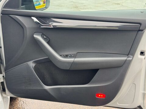 Skoda Octavia 2.0 Octavia vRS 245 TSi Semi-Automatic 5dr - NATIONAL DELIVERY* 31