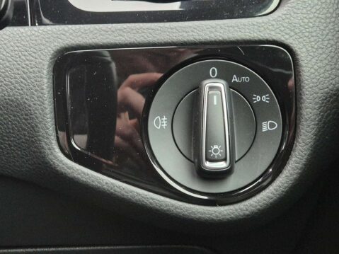 Volkswagen Golf 2.0 Golf R TSi 4Motion Semi-Automatic 4WD 5dr - NATIONAL DELIVERY* 29