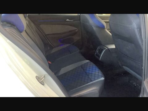 Volkswagen Golf 2.0 Golf R TSi 4Motion Semi-Automatic 4WD 5dr - NATIONAL DELIVERY* 11