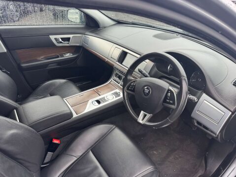 Jaguar XF 2.2 XF Luxury D Automatic 5dr - NATIONAL DELIVERY* 8