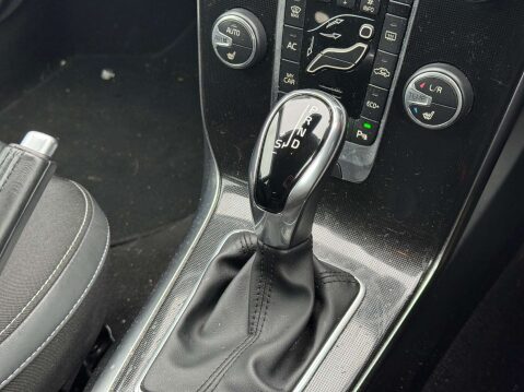 Volvo V40 2.0 V40 Momentum Edition D2 Automatic 5dr - NATIONAL DELIVERY* 19