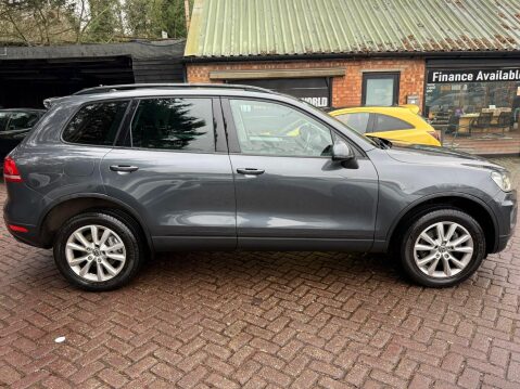 Volkswagen Touareg 3.0 TDI V6 BlueMotion Tech Escape Tiptronic 4WD Euro 6 (s/s) 5dr 3