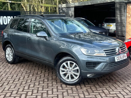 Volkswagen Touareg 3.0 TDI V6 BlueMotion Tech Escape Tiptronic 4WD Euro 6 (s/s) 5dr