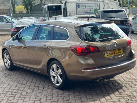 Vauxhall Astra 2.0 CDTi SRi Sports Tourer Euro 5 (s/s) 5dr 5