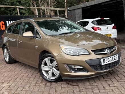 Vauxhall Astra 2.0 CDTi SRi Sports Tourer Euro 5 (s/s) 5dr