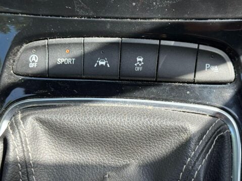 Vauxhall Astra 1.6 CDTi ecoFLEX SRi Nav Sports Tourer Euro 6 (s/s) 5dr 7