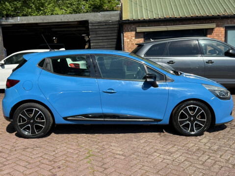 Renault Clio 1.2 16V Dynamique MediaNav Euro 5 5dr 3
