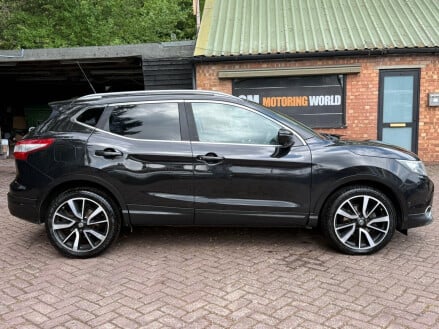 Nissan Qashqai 1.5 dCi Tekna 2WD Euro 5 (s/s) 5dr