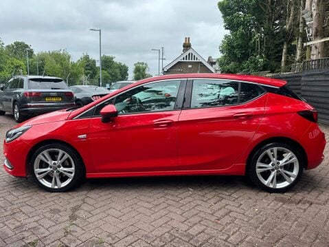 Vauxhall Astra 1.6 CDTi BlueInjection SRi VX Line Euro 6 (s/s) 5dr 2