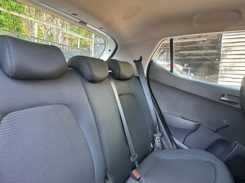 Hyundai i10 1.0 S Euro 6 5dr 11
