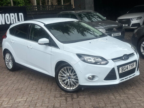 Ford Focus 1.0T EcoBoost Zetec Euro 5 (s/s) 5dr 2
