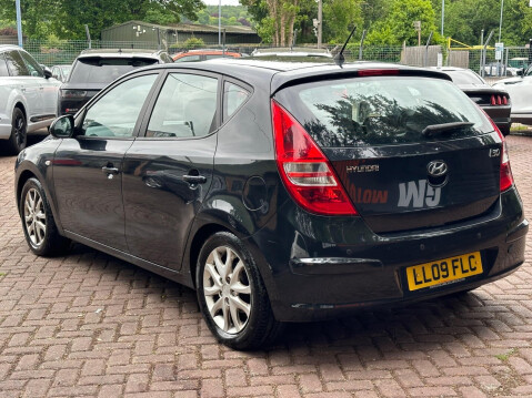 Hyundai i30 1.4 Comfort Euro 4 5dr 3