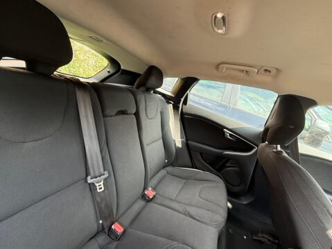 Volvo V40 1.6 D2 ES Euro 5 (s/s) 5dr 6