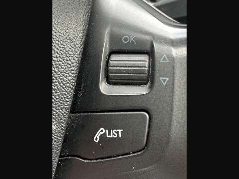 Peugeot 208 1.4 HDi Style Euro 5 5dr 12