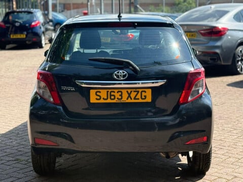 Toyota Yaris 1.0 VVT-i TR Euro 5 5dr 4