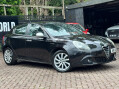 Alfa Romeo Giulietta 2.0 JTDM-2 Veloce Euro 5 (s/s) 5dr 2