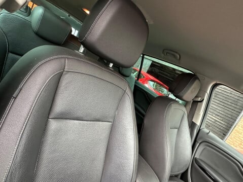 Vauxhall Zafira 1.4i Turbo SRi Euro 6 5dr 9