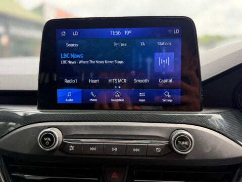 Ford Focus 1.5 EcoBlue ST-Line X Auto Euro 6 (s/s) 5dr 26