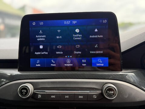 Ford Focus 1.5 EcoBlue ST-Line X Auto Euro 6 (s/s) 5dr 27