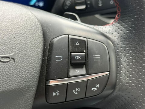 Ford Focus 1.5 EcoBlue ST-Line X Auto Euro 6 (s/s) 5dr 29