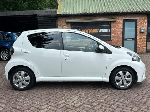 Toyota Aygo 1.0 VVT-i Fire Euro 5 5dr 3