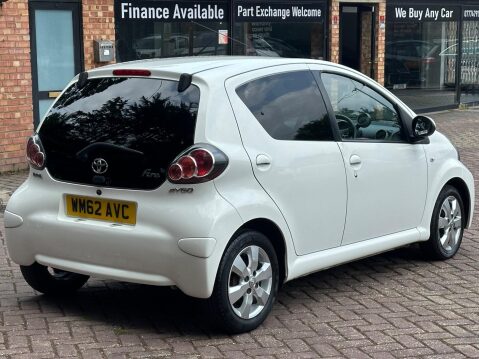 Toyota Aygo 1.0 VVT-i Fire Euro 5 5dr 4