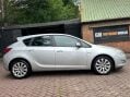 Vauxhall Astra 1.6 16v Exclusiv Euro 5 5dr 3