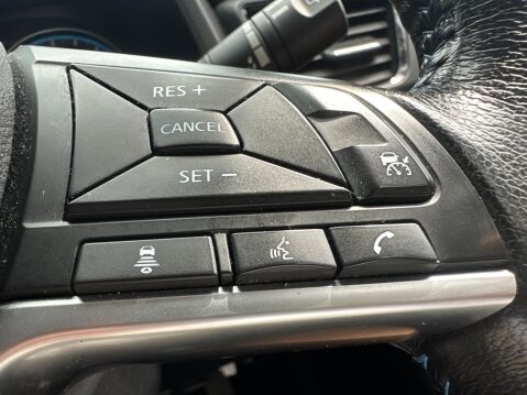Nissan LEAF 40kWh Acenta Auto 5dr 18