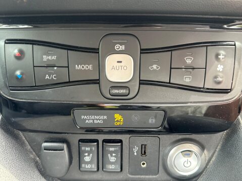 Nissan LEAF 40kWh Acenta Auto 5dr 13