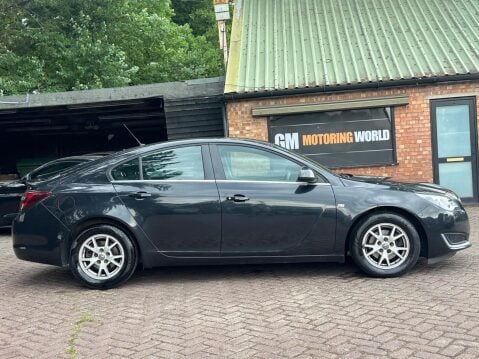 Vauxhall Insignia 2.0 CDTi ecoFLEX Design Euro 5 (s/s) 5dr 3