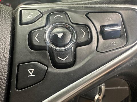 Vauxhall Insignia 2.0 CDTi ecoFLEX Design Euro 5 (s/s) 5dr 15