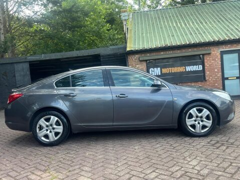Vauxhall Insignia 2.0 CDTi Exclusiv Auto Euro 5 5dr 3
