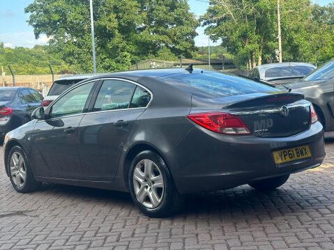Vauxhall Insignia 2.0 CDTi Exclusiv Auto Euro 5 5dr 6