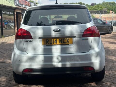 Kia Venga 1.6 EcoDynamics 3 Euro 5 (s/s) 5dr 4