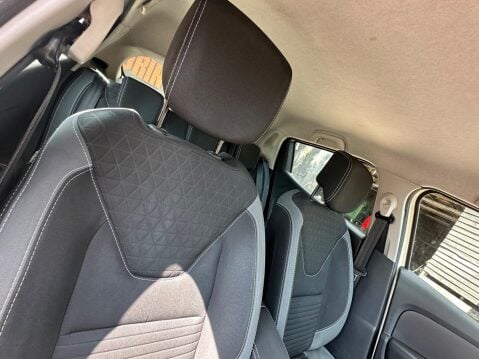 Renault Clio 1.5 dCi Dynamique S Nav Euro 6 (s/s) 5dr 9