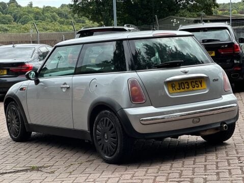 Mini Hatch 1.6 One Euro 3 3dr 6