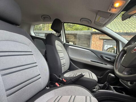 Fiat Punto Evo 1.4 Dynamic Dualogic Euro 5 (s/s) 3dr 10