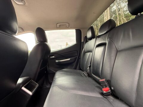 Mitsubishi L200 2.2 DI-D DC Barbarian 4WD Euro 6 (s/s) 4dr 36