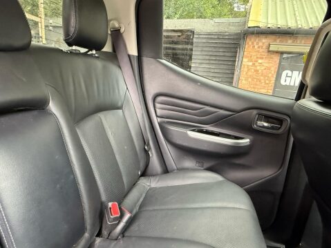 Mitsubishi L200 2.2 DI-D DC Barbarian 4WD Euro 6 (s/s) 4dr 33