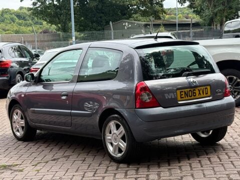 Renault Clio 1.2 Campus Sport 3dr 6