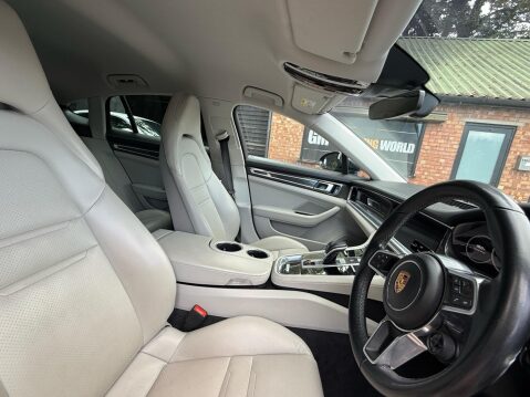 Porsche Panamera 2.9 V6 E-Hybrid 14kWh 4 Saloon PDK 4WD Euro 6 (s/s) 5dr 31