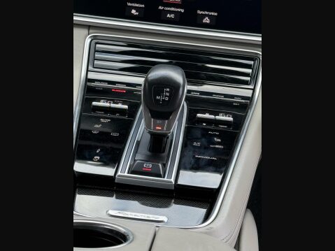 Porsche Panamera 2.9 V6 E-Hybrid 14kWh 4 Saloon PDK 4WD Euro 6 (s/s) 5dr 44