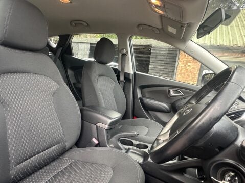 Hyundai ix35 1.7 CRDi Style Euro 5 (s/s) 5dr 3