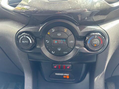 Ford Ecosport 1.5 TDCi Titanium 2WD Euro 6 5dr 12