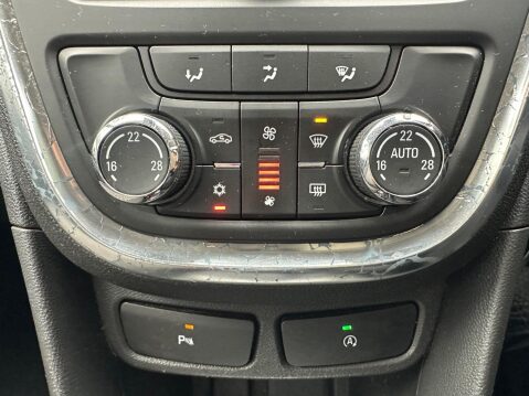 Vauxhall Mokka 1.4i Turbo Tech Line 2WD Euro 6 (s/s) 5dr 11