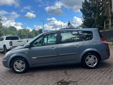 Renault Grand Scenic 1.9 dCi FAP Privilege 5dr 7