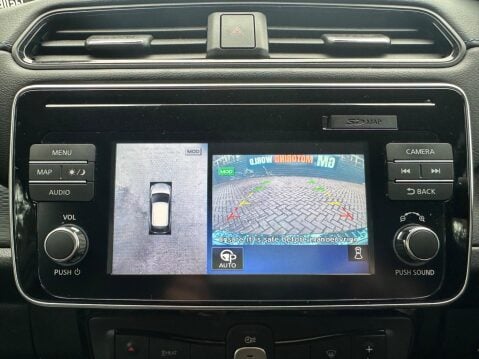 Nissan LEAF 40kWh Tekna Auto 5dr 10